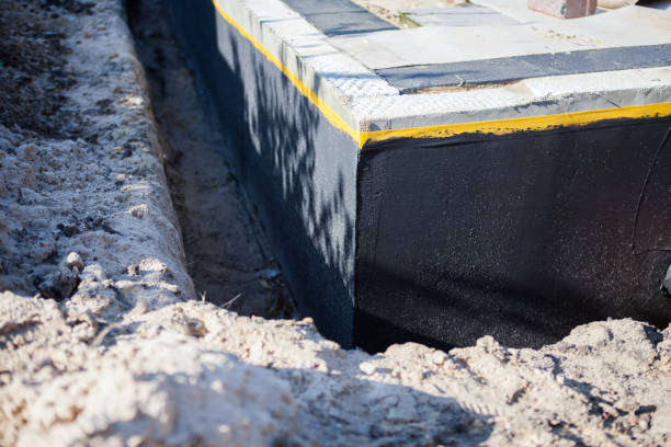 Professional Wet Basement Repair technician working in Winnetka, IL